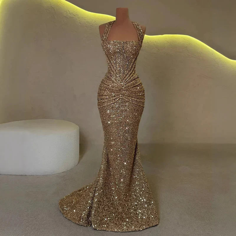 Shakira | Vestido Sirena Dorado